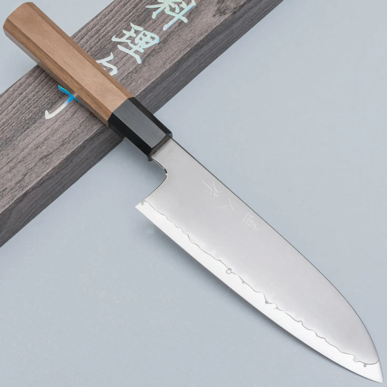 Myojin Riki Seisakusho SG2 Walnut Santoku