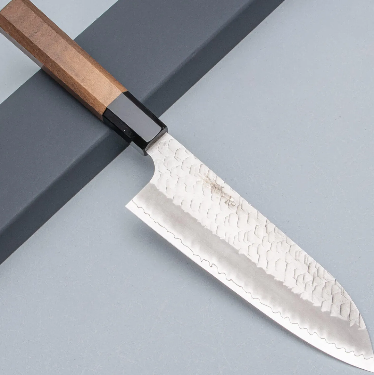Nigara SG2 Tsuchime Migaki Walnut Santoku