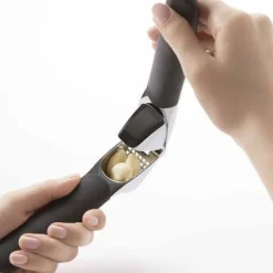 OXO Good Grips Knoflookpers
