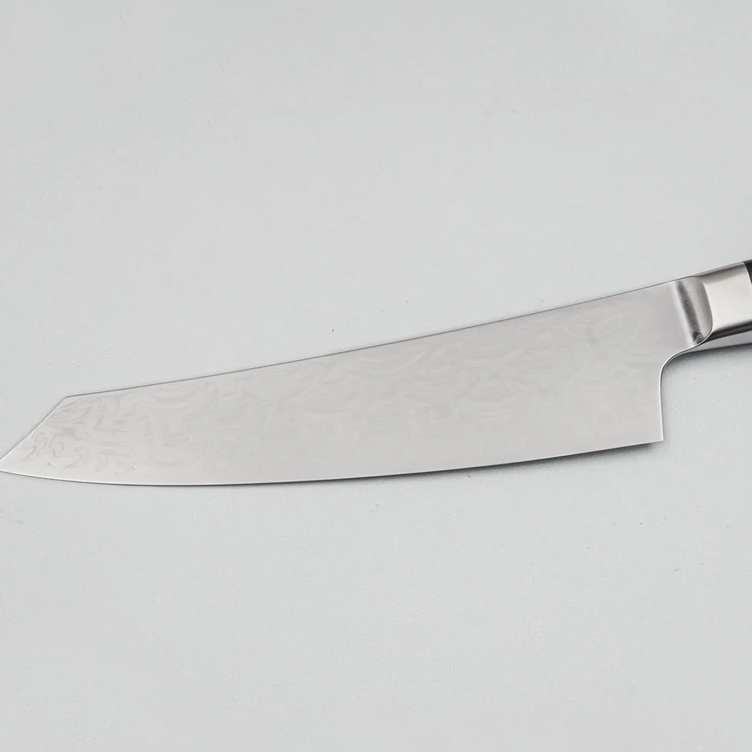 Sakai Takayuki Grand Chef Seigaiha Damascus Kengata 19 cm