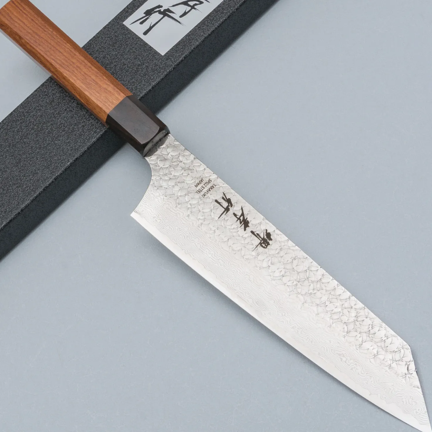 Sakai Takayuki SG2 Damast Tsuchime Kengata 19 cm