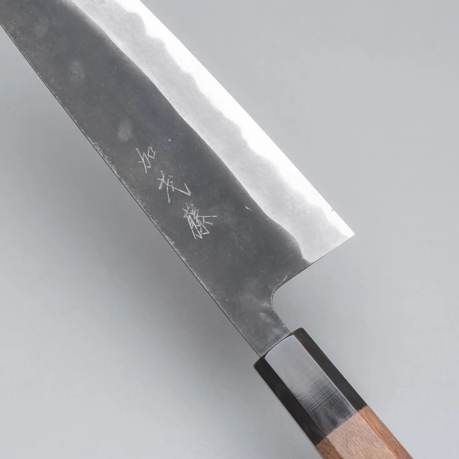 Shiro Kamo Aogami Super Walnut Gyuto 21 cm