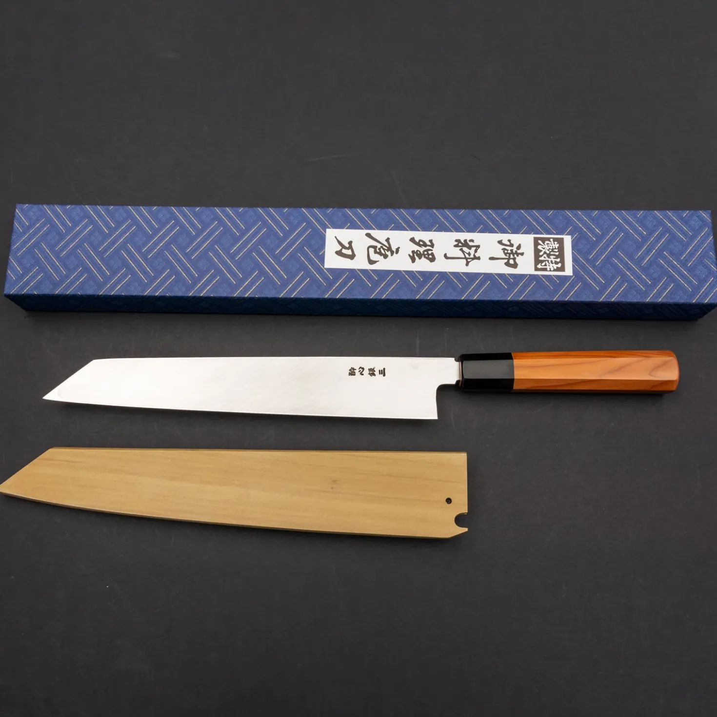 Suisin Ginsanko Kiritsuke 27 cm + Saya