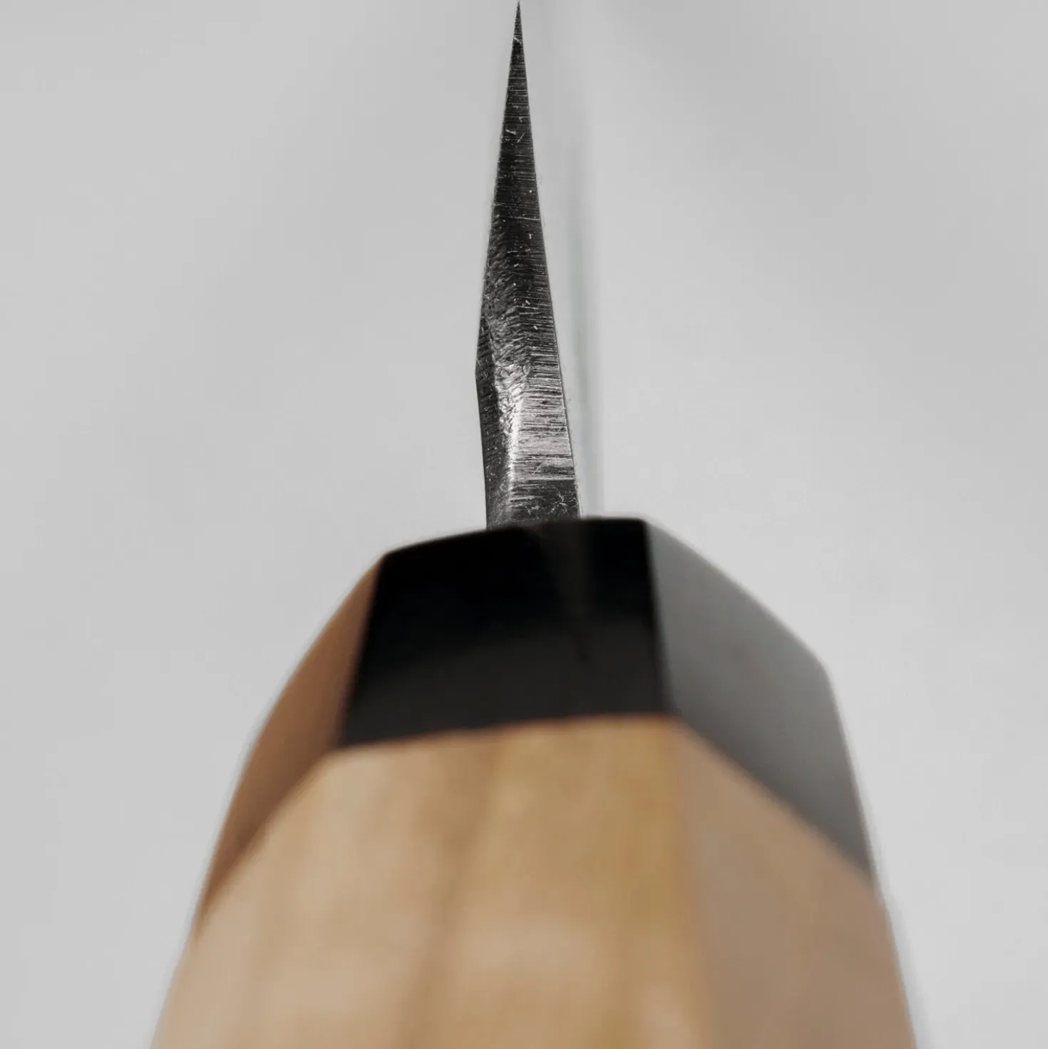 Suisin Yasukiko Shirogami #3 Maguro Knife 54 cm + Saya