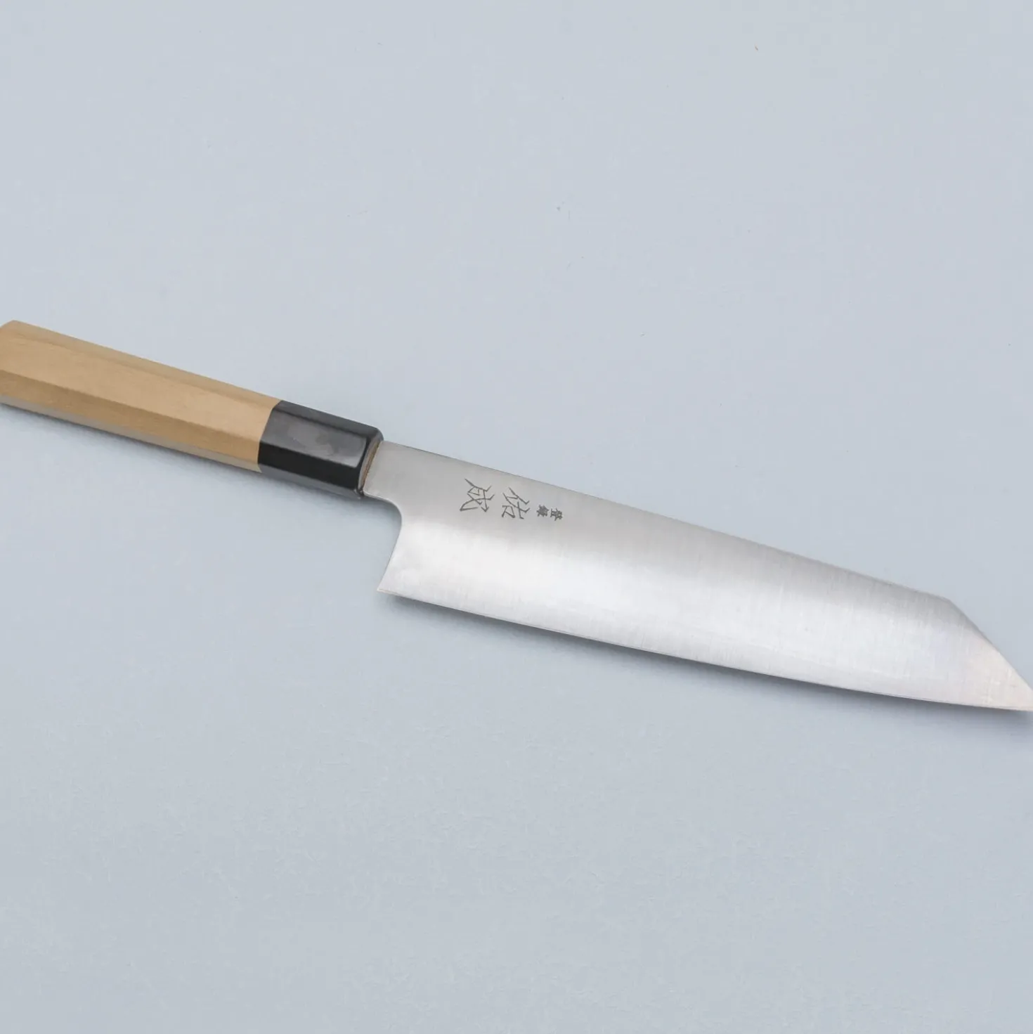 Sukenari Ginsan Kiritsuke Magnolia 21 cm