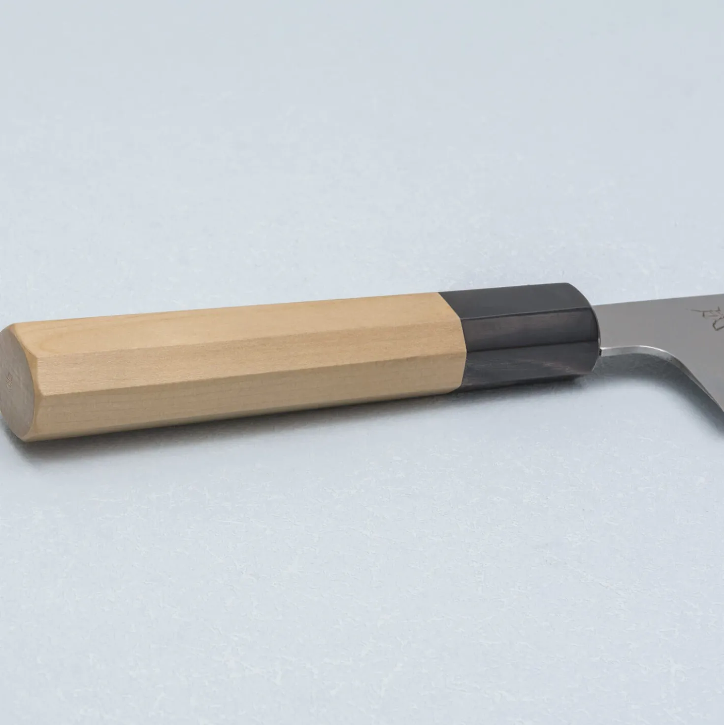 Sukenari Ginsan Kiritsuke Magnolia 21 cm