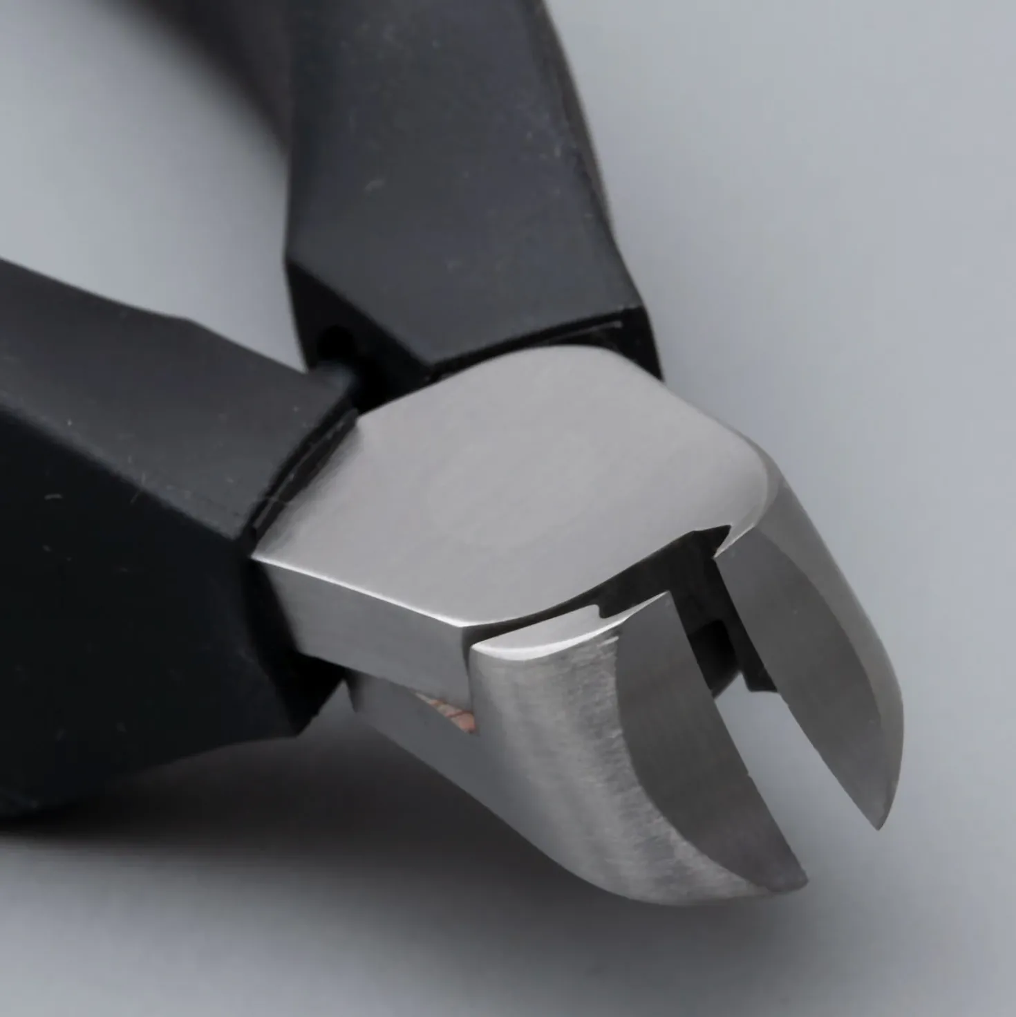 Suwada Professionele Nageltang Softgrip Uit Japan