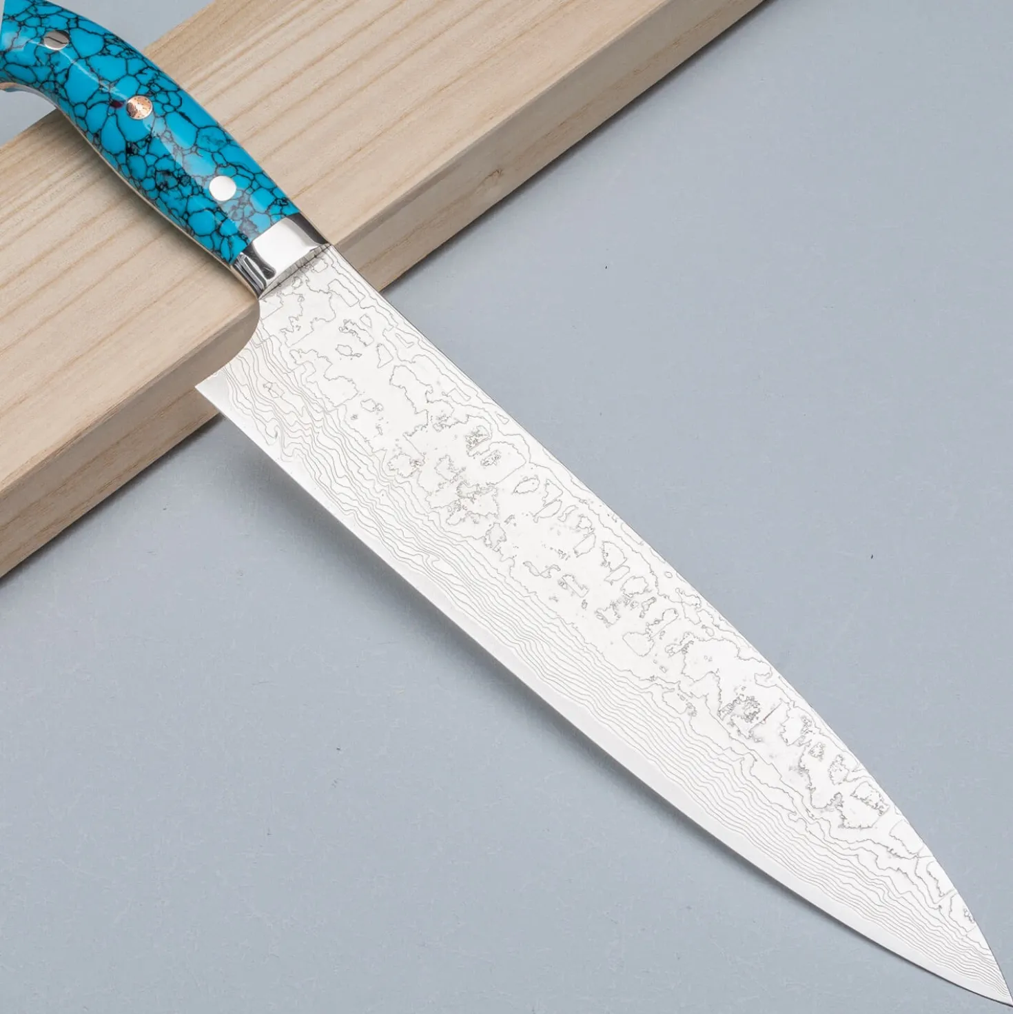 Takeshi Saji R2 Damast Turquiose Gyuto 24 cm