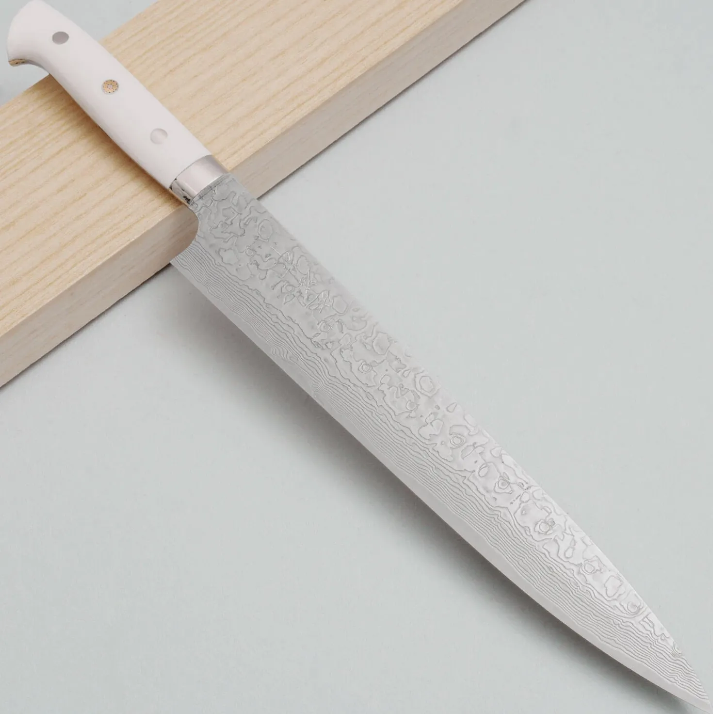 Takeshi Saji VG10 Diamond Finish Corian Sujihiki 27 cm