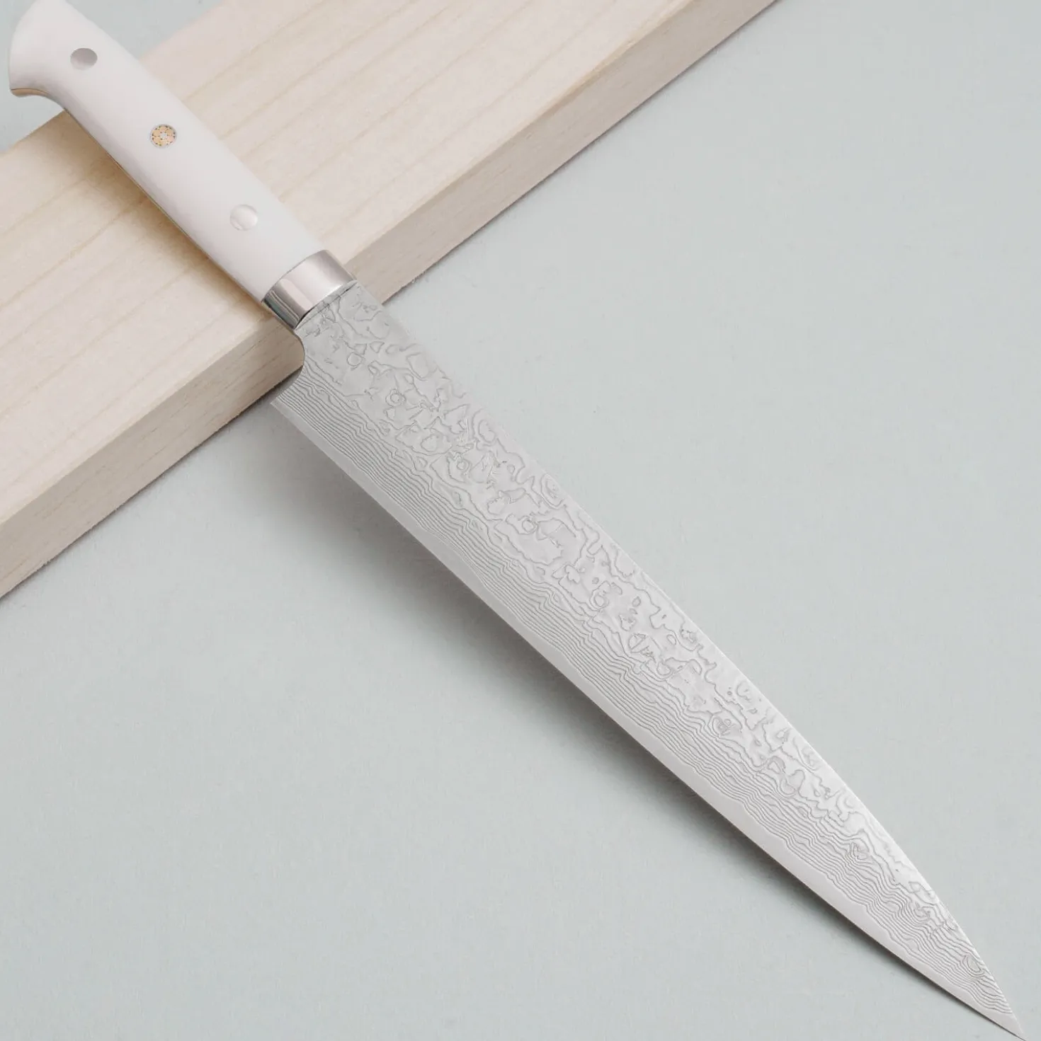 Takeshi Saji VG10 Diamond Finish Corian Sujihiki 24 cm