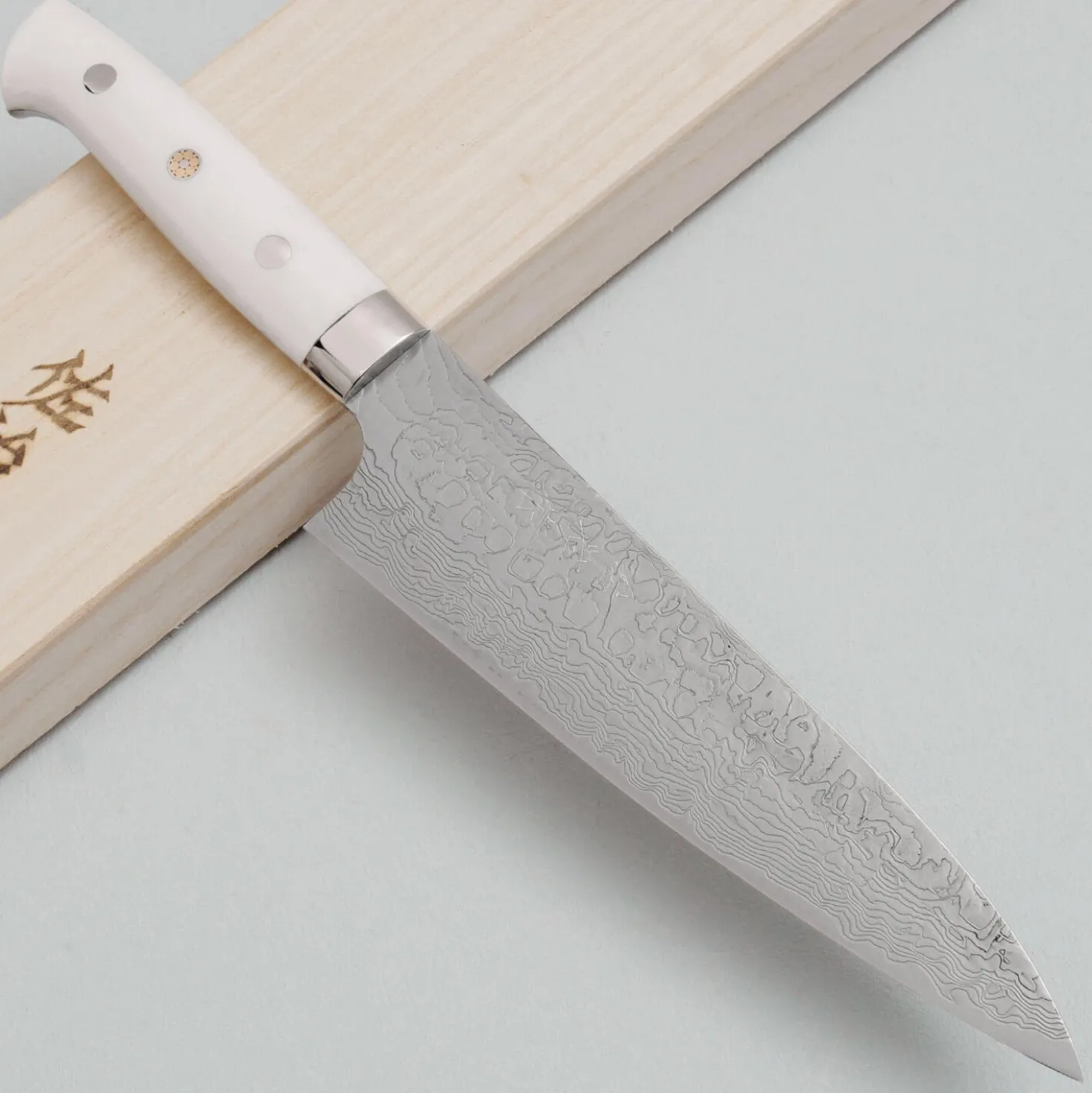 Takeshi Saji VG10 Diamond Finish Corian Gyuto 18 cm