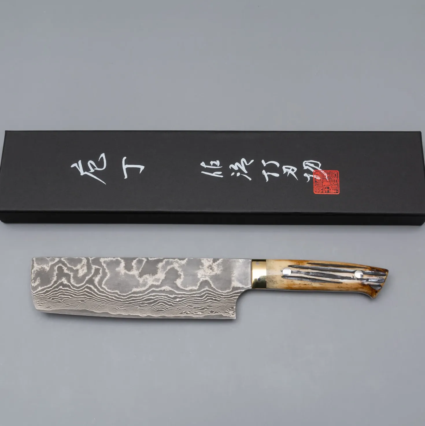 Takeshi Saji VG10 Nickel Damast Staghorn Nakiri