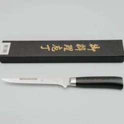Tamahagane Tsubame Black Uitbeenmes 16 cm