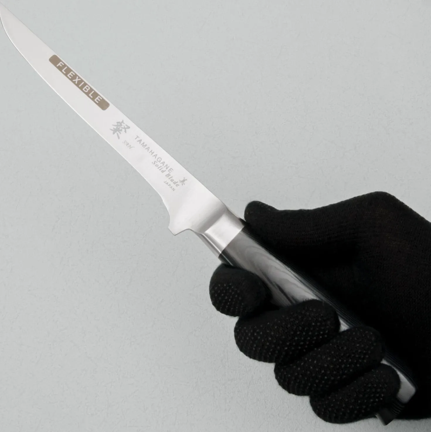 Tamahagane Tsubame Black Uitbeenmes 16 cm