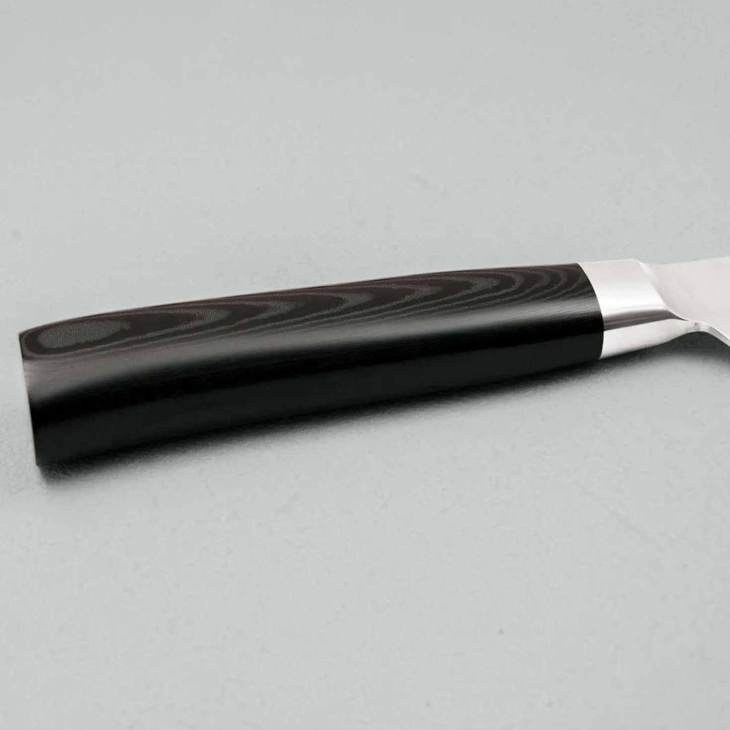 Tamahagane Tsubame Black Uitbeenmes 16 cm
