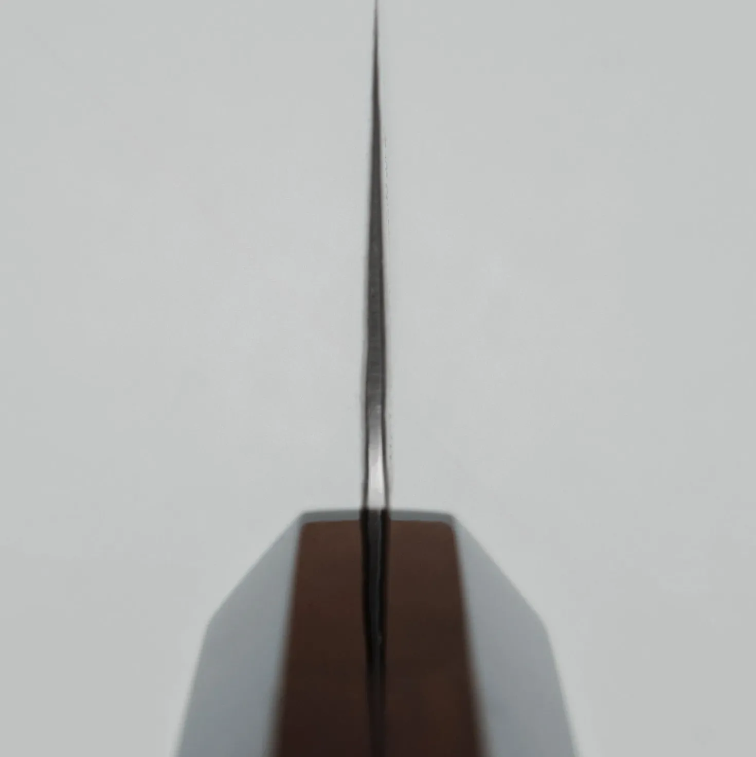 Tsunehisa Ginsan Nawame Damast Ebony Gyuto 21 cm