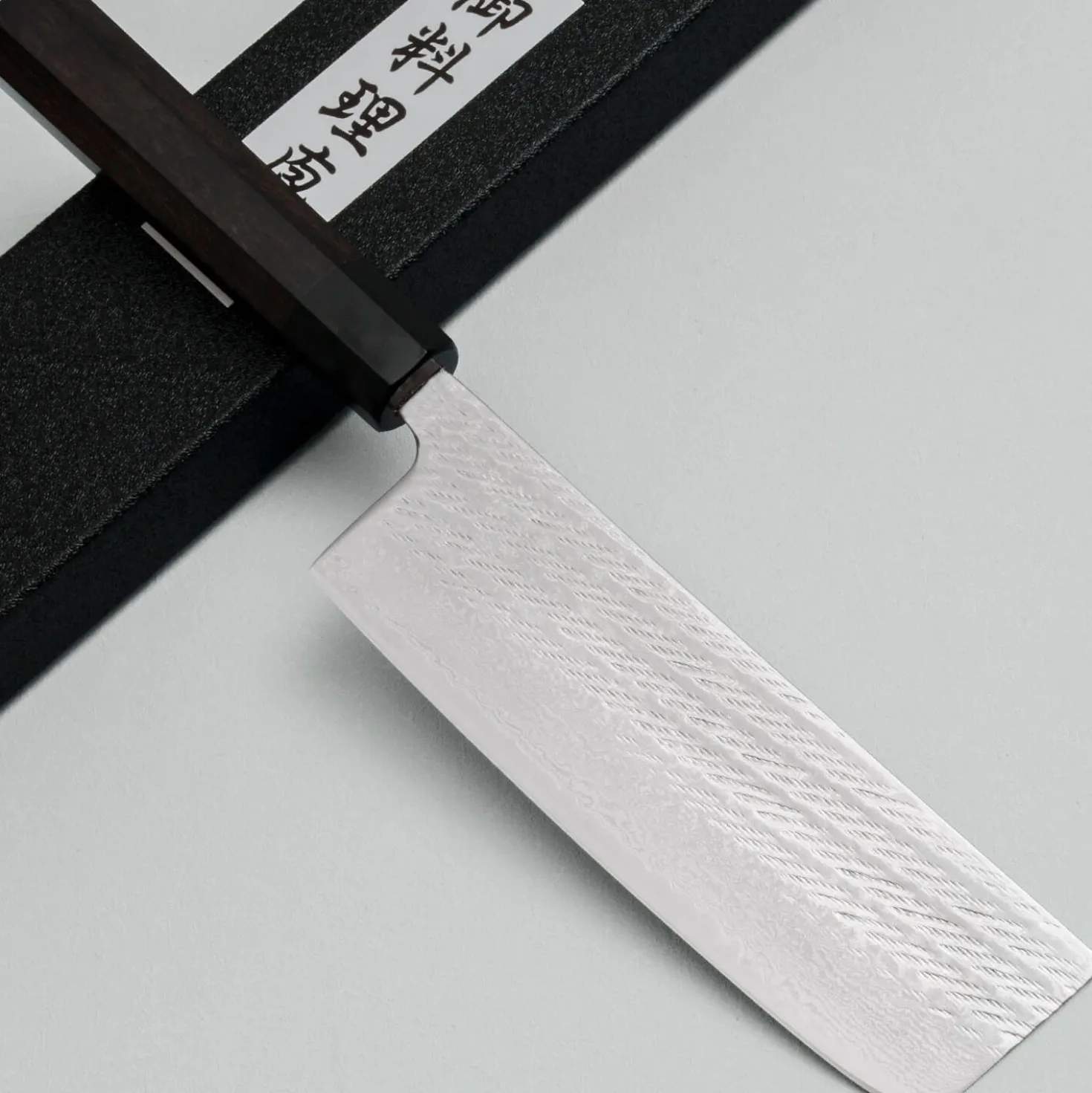 Tsunehisa Ginsan Nawame Damast Ebony Nakiri 16.5 cm