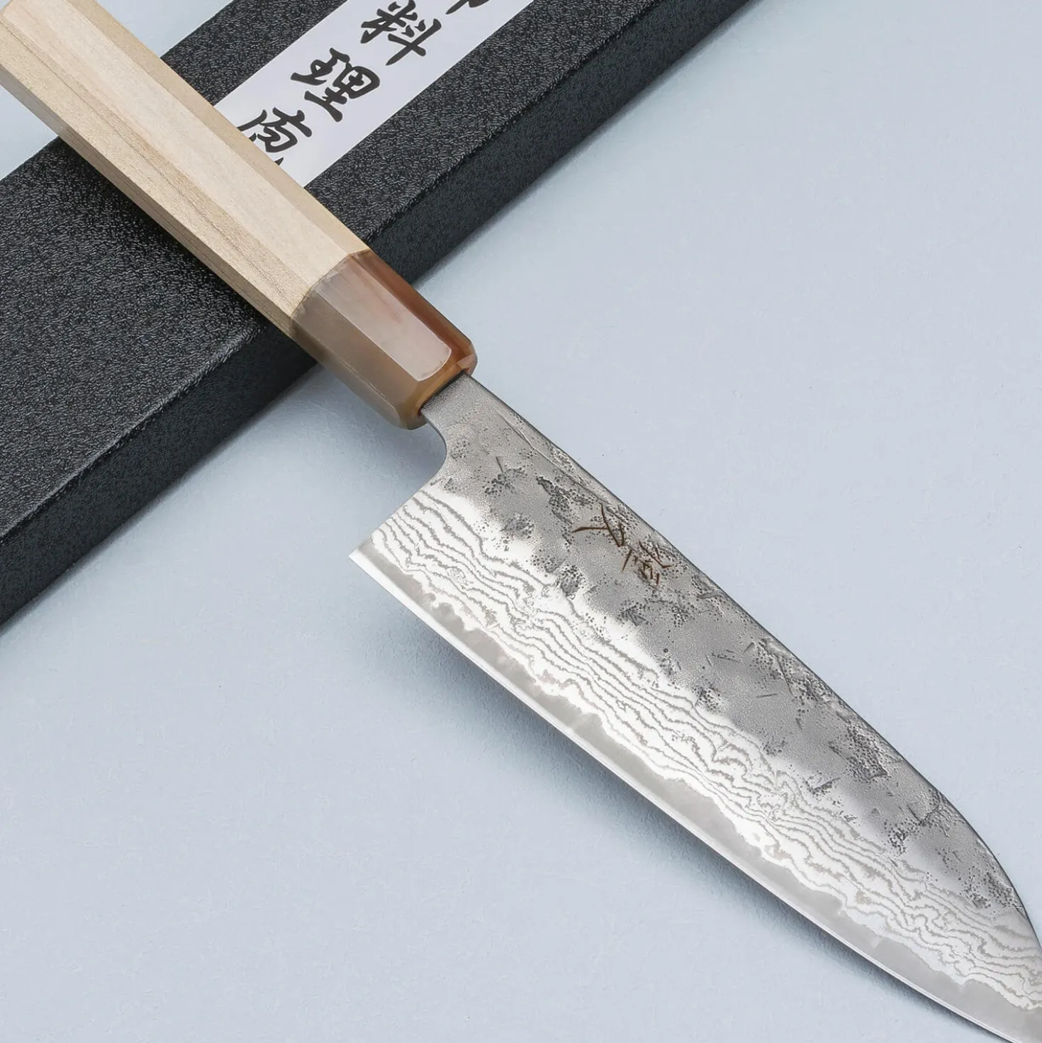 Tsunehisa Sandvik Washiji Santoku 16.5 cm