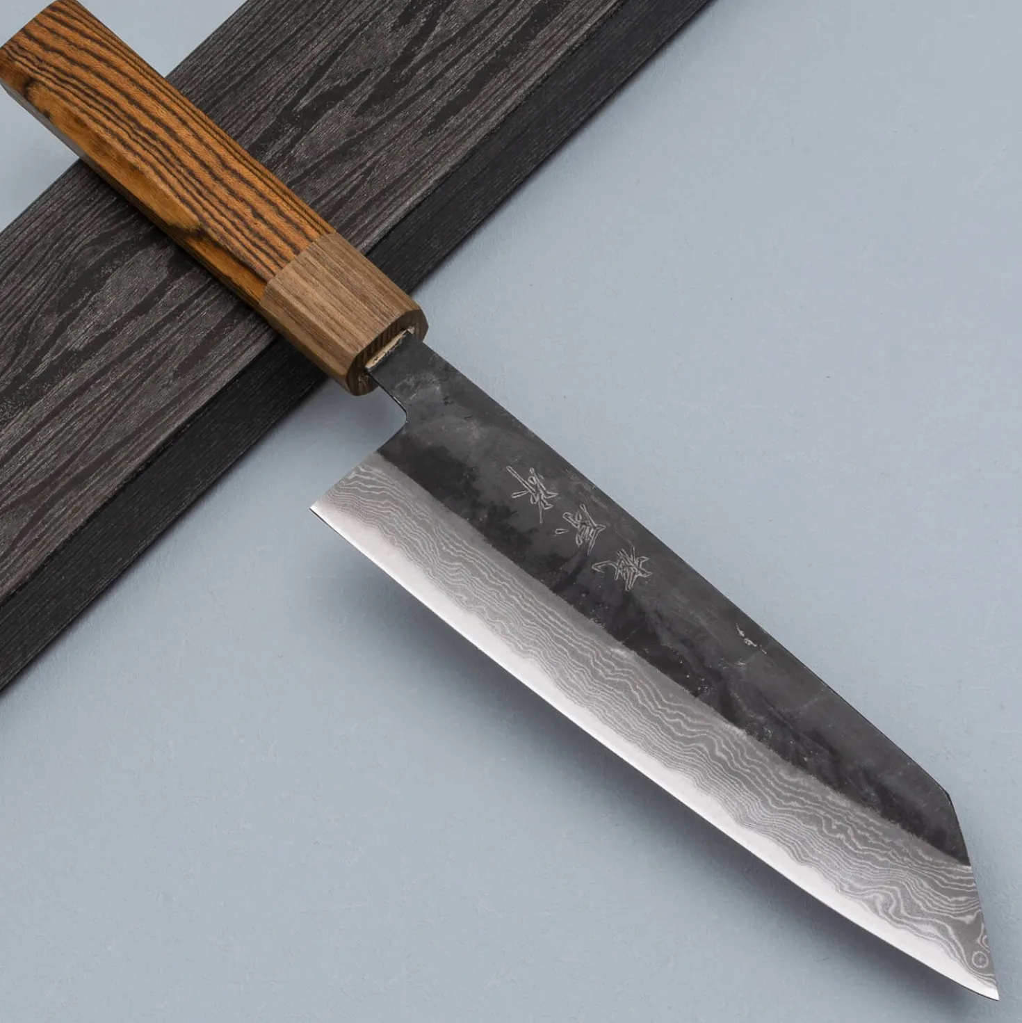 Tsutomu Kajiwara Damascus Bocote Bunka 18 cm