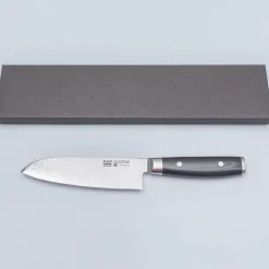 Yaxell Ran 69 Santoku 16.5 cm