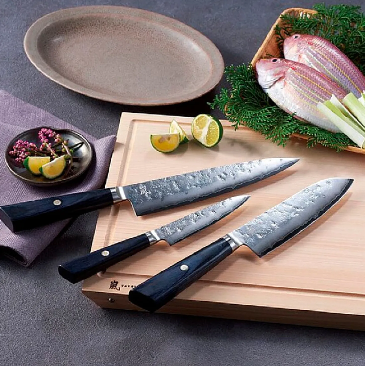 Yaxell Sunago Santoku 16.5 cm