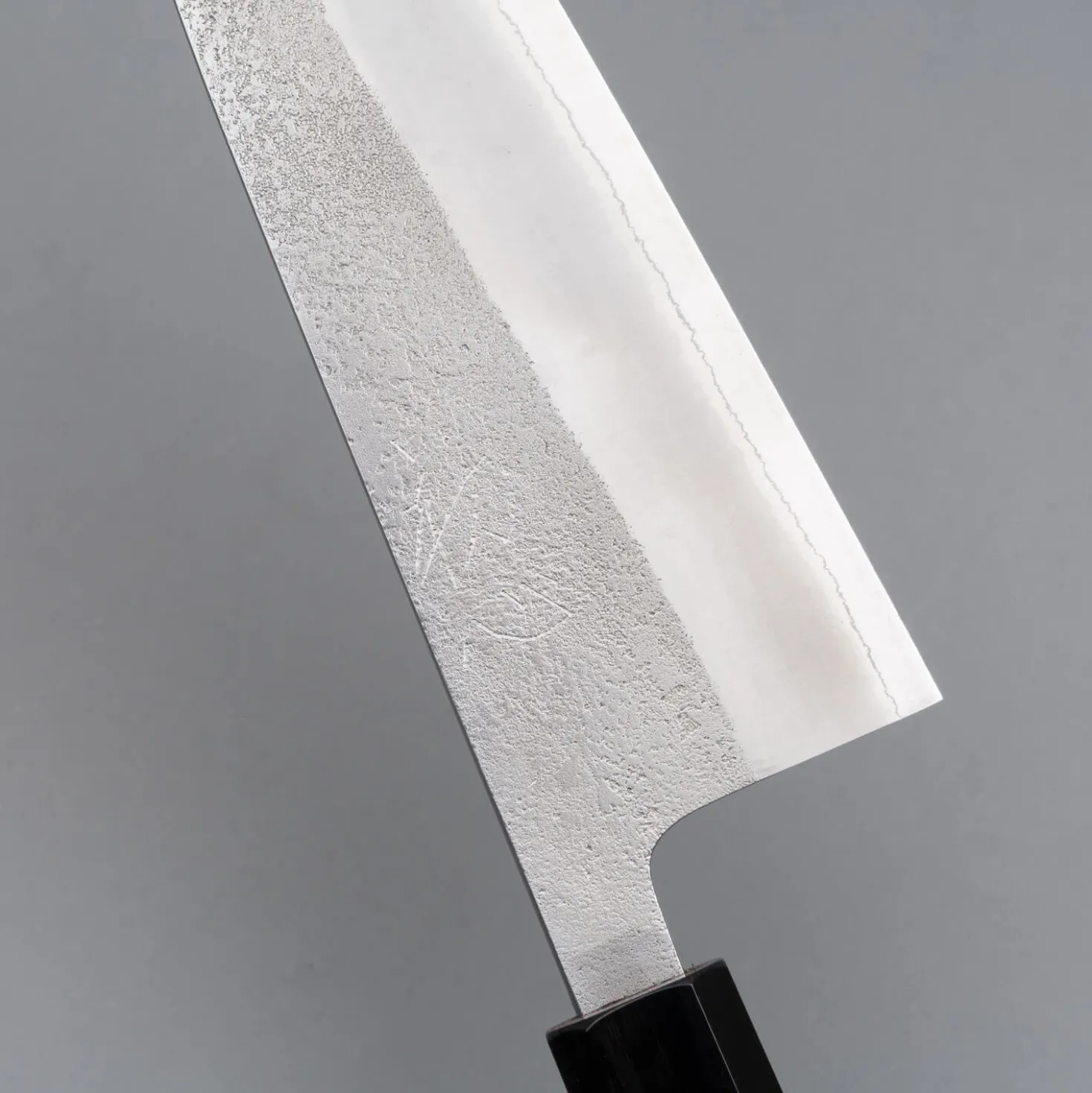 Yoshikane Shirogami #2 Nashiji Santoku