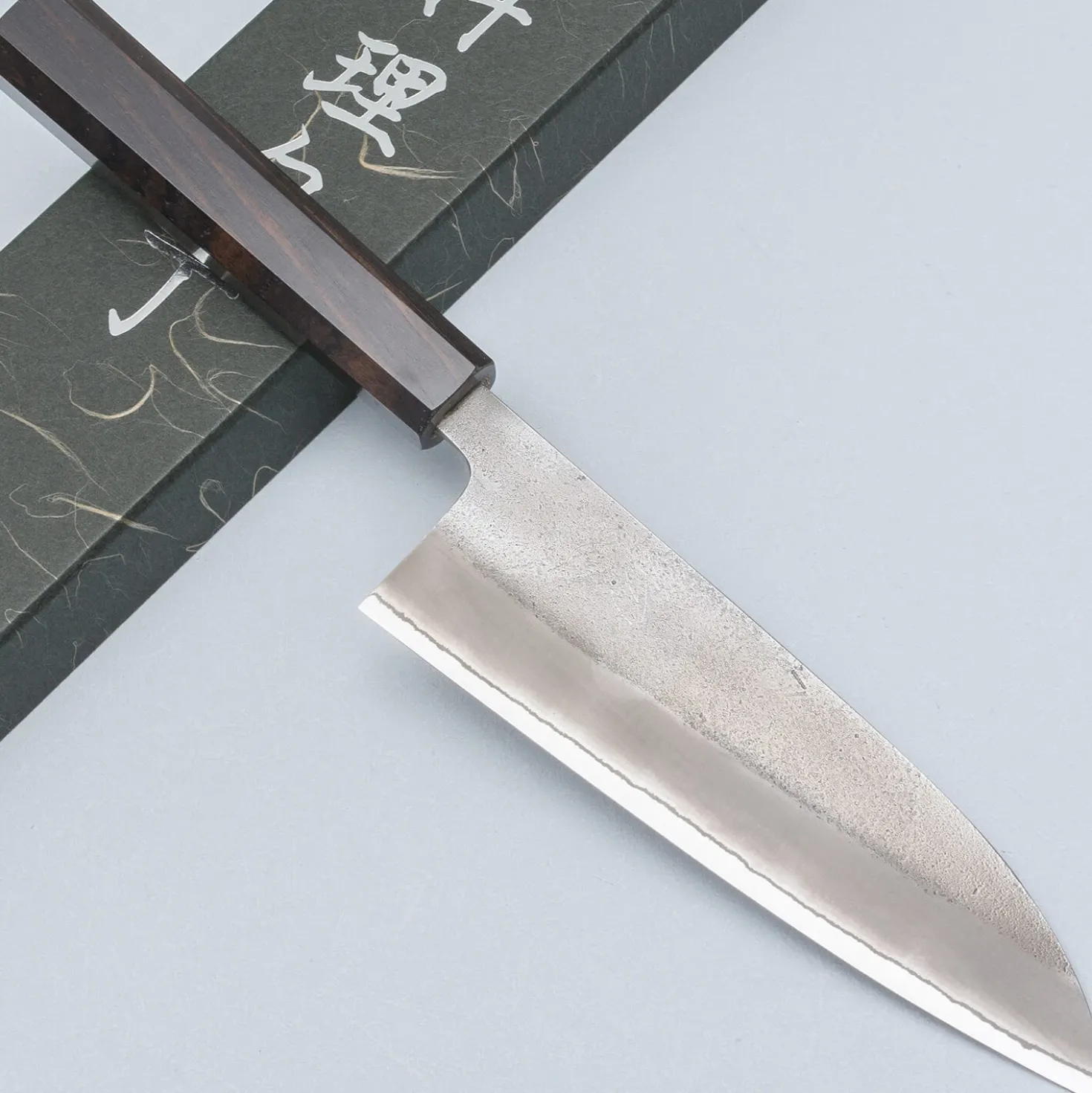 Yoshikane Shirogami #2 Nashiji Ebony Santoku