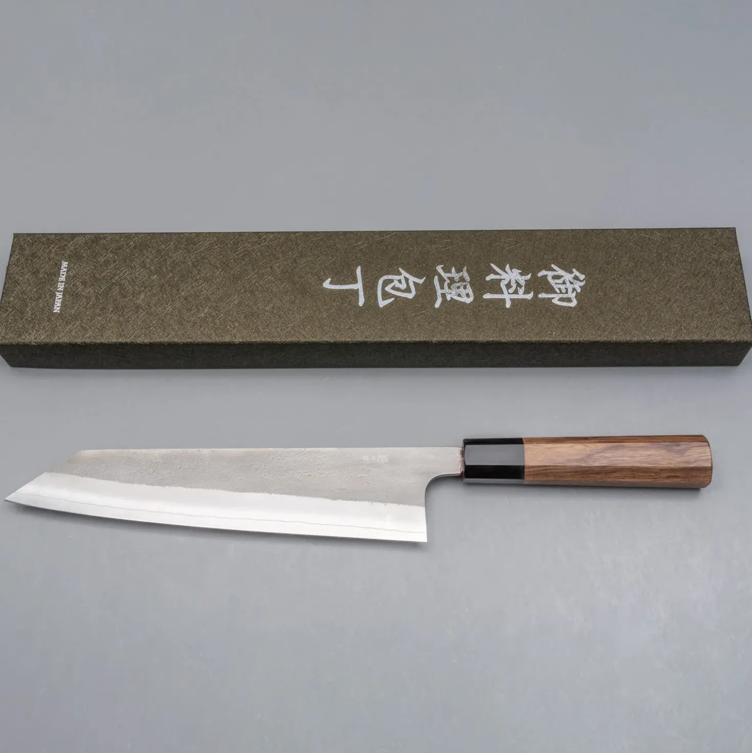 Yoshikane SKD Nashiji Kiritsuke 24 cm