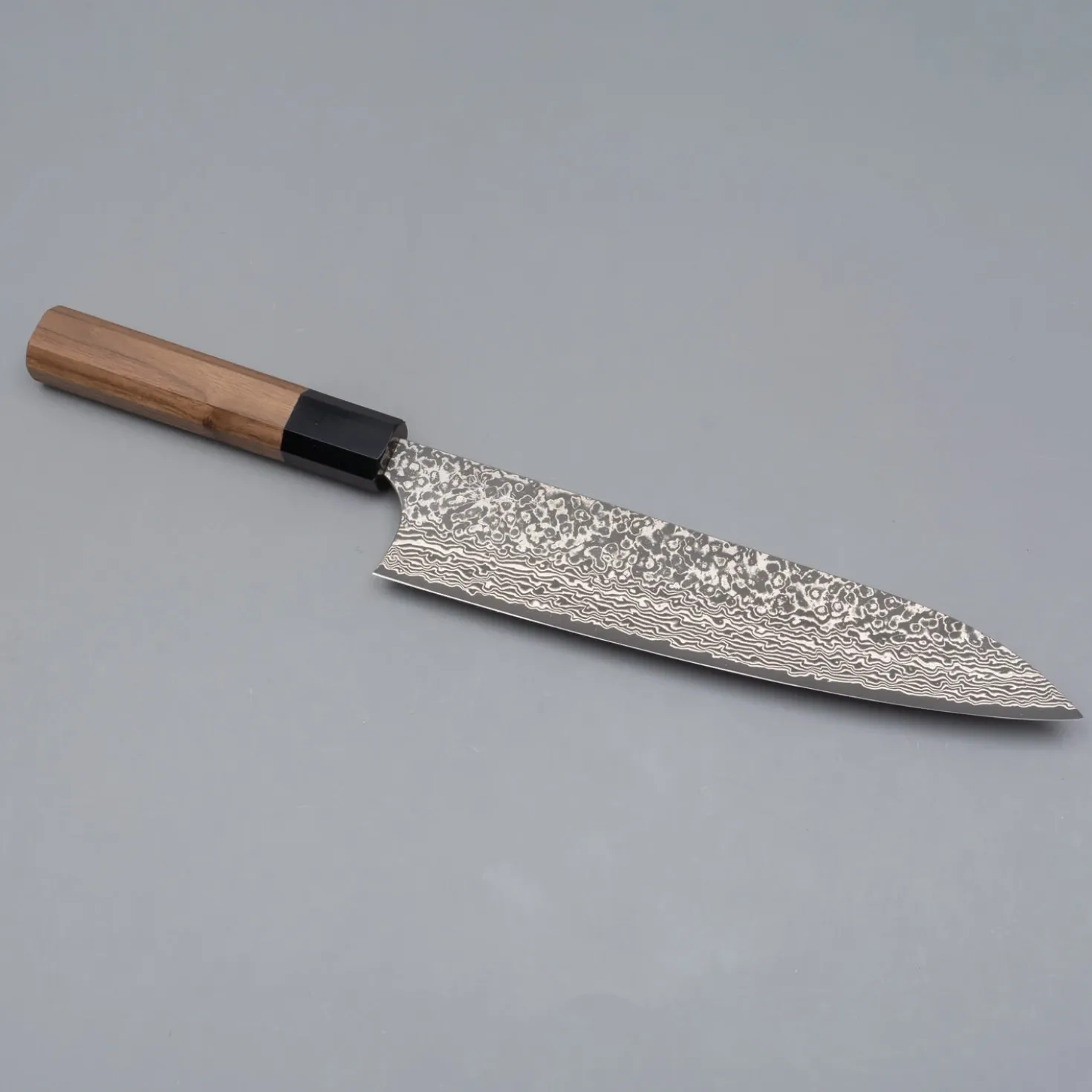 Yoshimi Kato VG10 Damast Bunka 17 cm