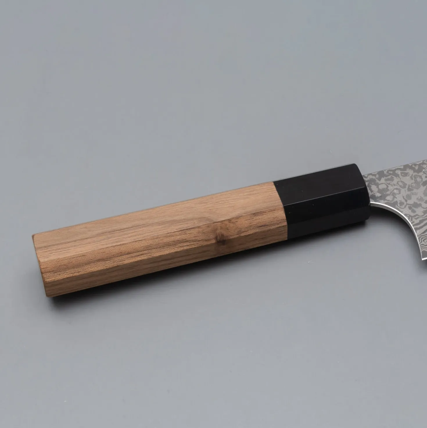 Yoshimi Kato VG10 Damast Bunka 17 cm