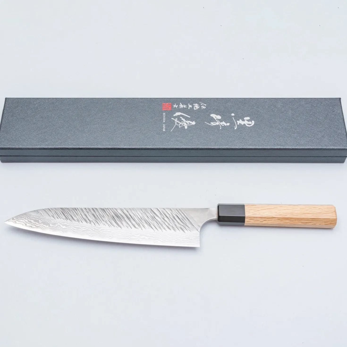 Yu Kurosaki Fujin VG10 Oak Gyuto 21 cm