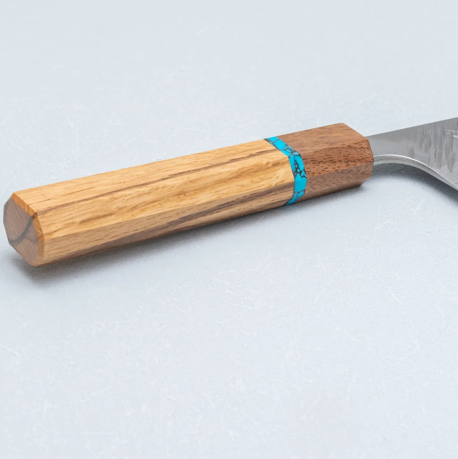 Yu Kurosaki Fujin VG10 Oak Turquoise Walnut Santoku 16.5 cm
