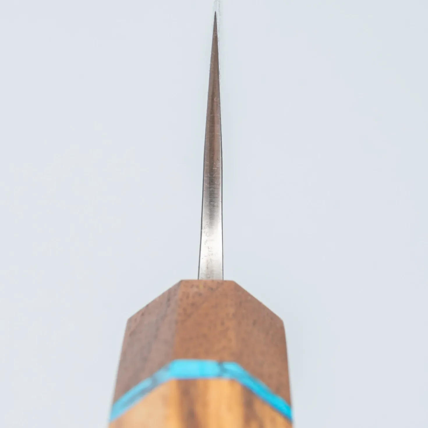 Yu Kurosaki Fujin VG10 Oak Turquoise Walnut Santoku 16.5 cm