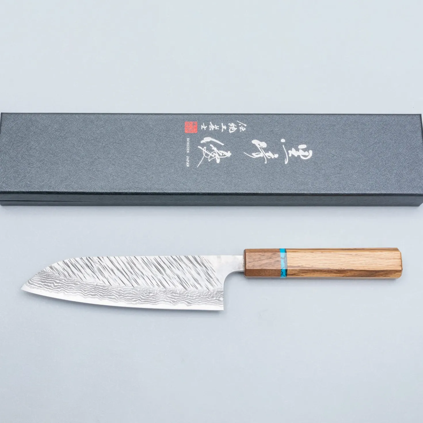 Yu Kurosaki Fujin VG10 Oak Turquoise Walnut Santoku 16.5 cm