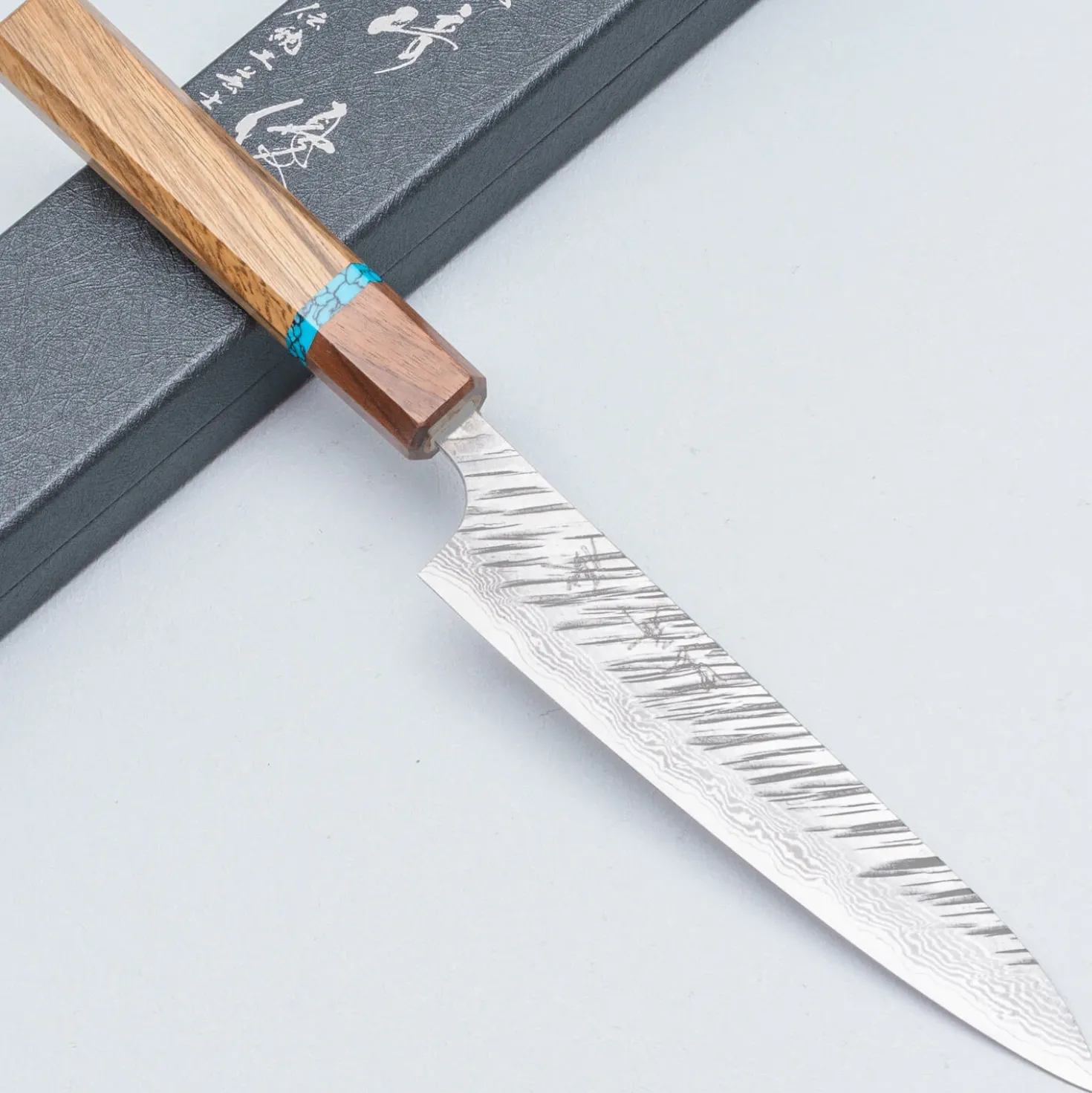 Yu Kurosaki Fujin VG10 Oak Turquoise Walnut Petty 15 cm