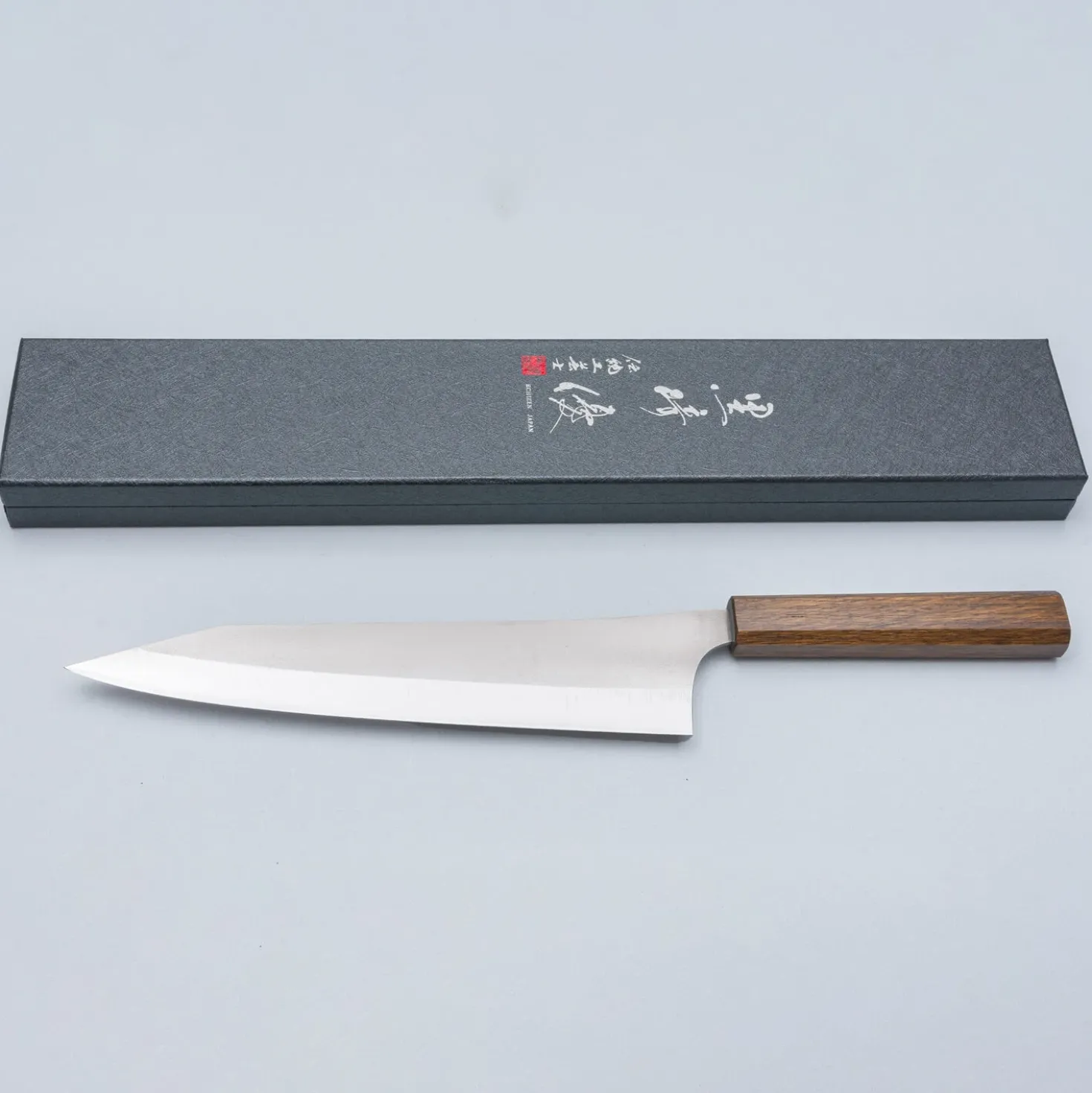 Yu Kurosaki Gekko XEOS Oak Gyuto 24 cm