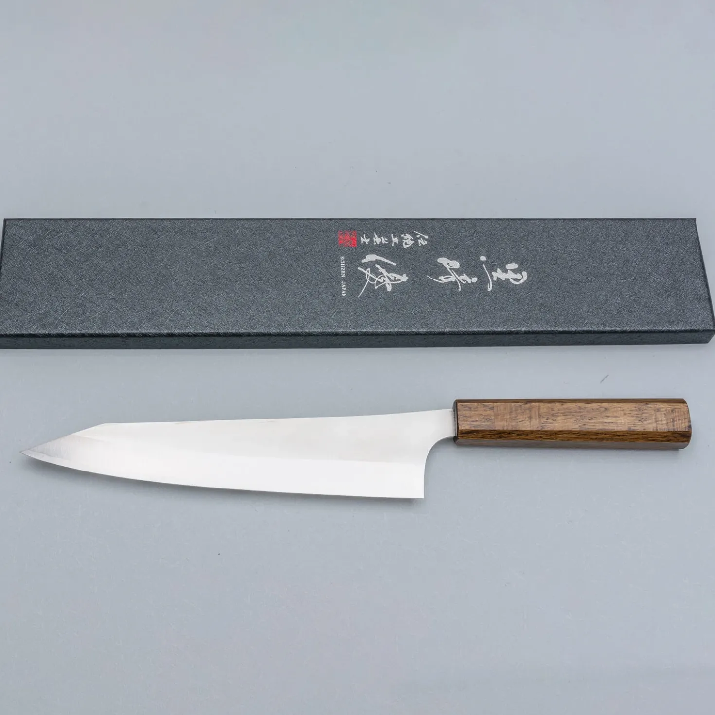 Yu Kurosaki Gekko XEOS Oak Gyuto 21 cm