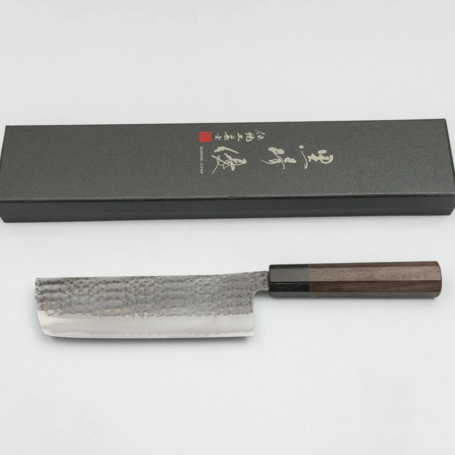 Yu Kurosaki Kokusen Ei Rosewood Migaki Nakiri 16.5 cm